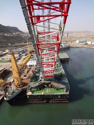 Liebherr推出新型海事起重機