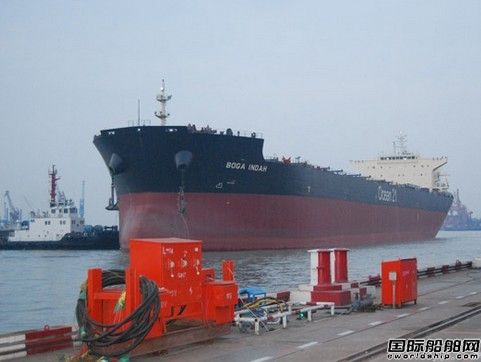 滬東中華一艘87000噸散貨船試航