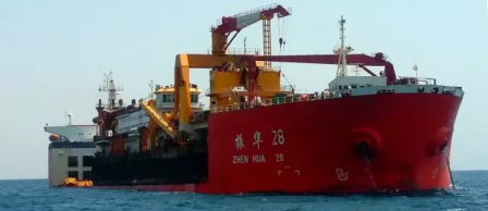 “振華28”輪成功運輸兩艘工程船至巴基斯坦