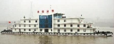 長沙船舶建造湖南省最大躉船出廠