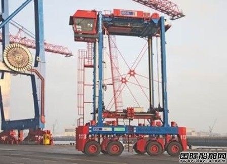 漢堡港首次引進2臺混合動力跨運車