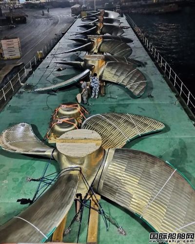 大連船推簽訂12艘12萬噸雙燃料油船螺旋槳訂單