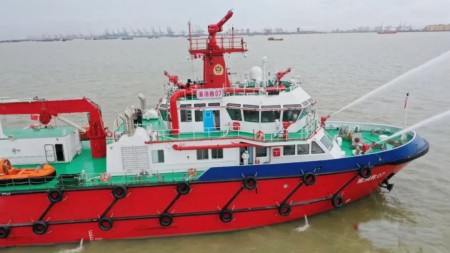 河柴重工CHD620V16CR柴油機裝備國內最大內河消防船