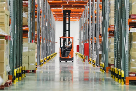 RʿُLF Logistics