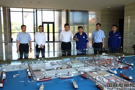 溫剛調研中國船舶集團青島地區成員單位