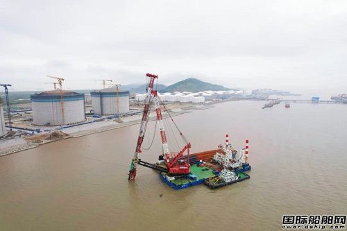 上海洋山深水港將新建15萬噸級LNG船專用泊位